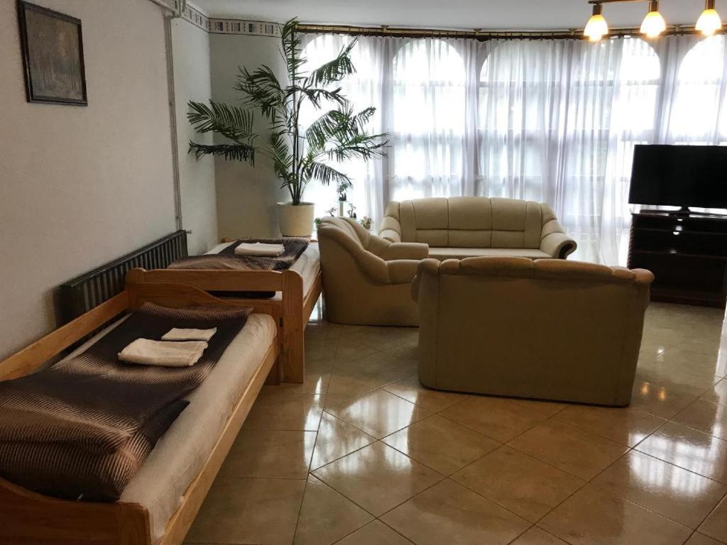 Brassói Vendégház Miskolc Extérieur photo
