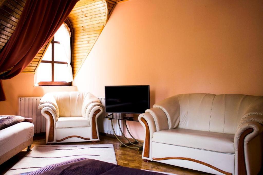 Brassói Vendégház Miskolc Extérieur photo